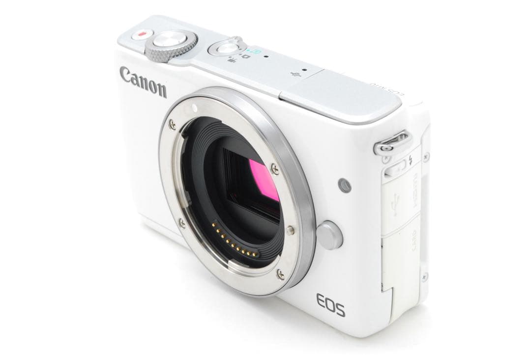 ✨極美品✨キャノン EOS M10❤️Wi-Fi&自撮◎❤️超小型軽量ミラーレス！
