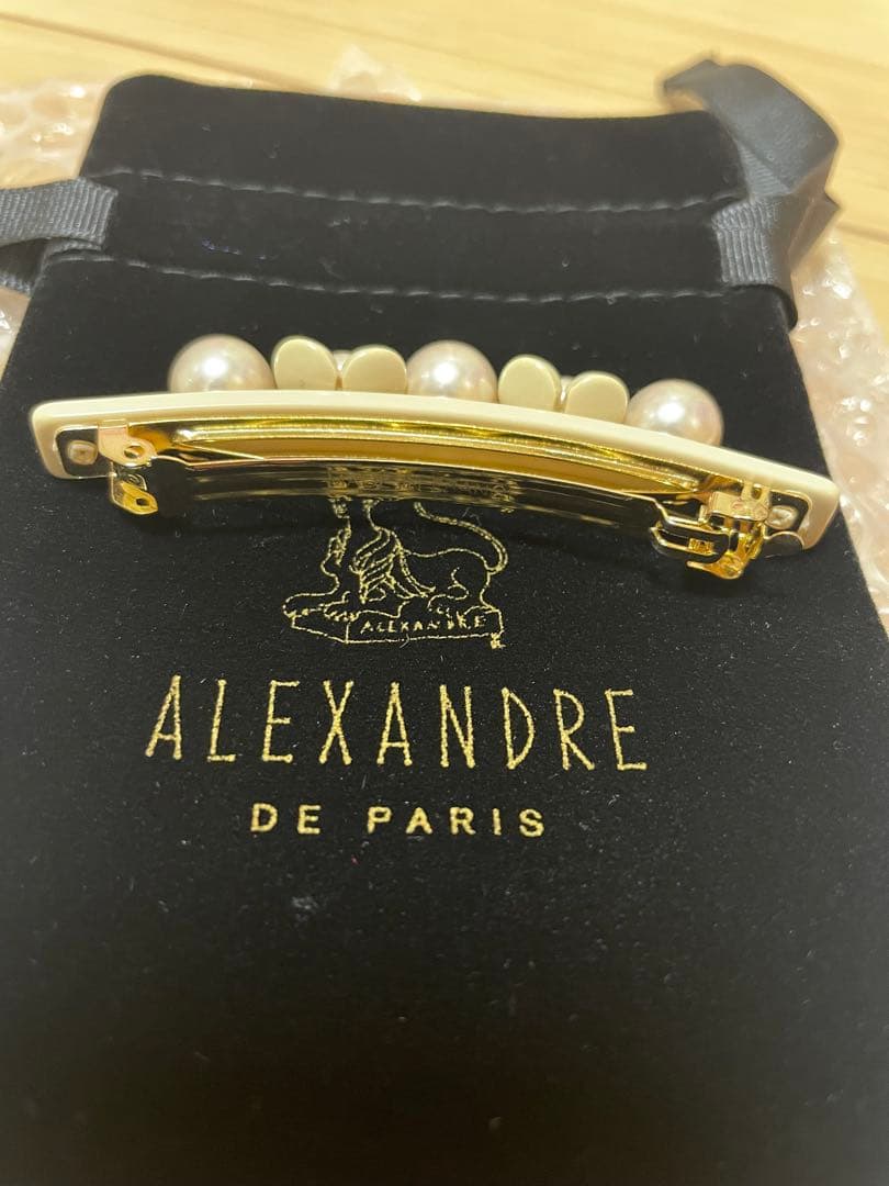 【新品未使用】アレクサンドルドゥパリ　バレッタ　7㎝　ベージュ