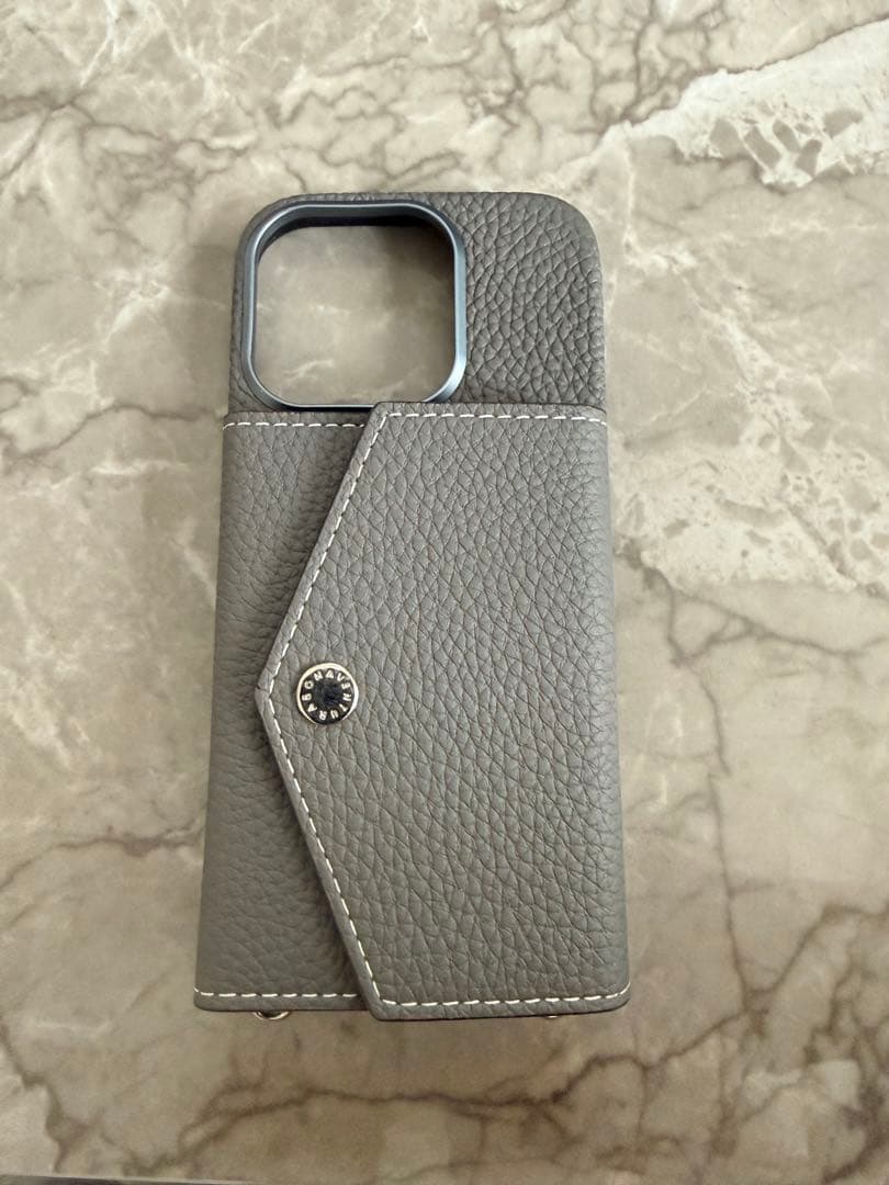 美品BONAVENTURA★iPhone 16pro用ケース