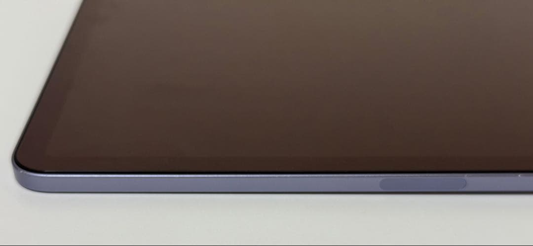 iPadAir第5世代64GBパープル　MagicKeyboardホワイト