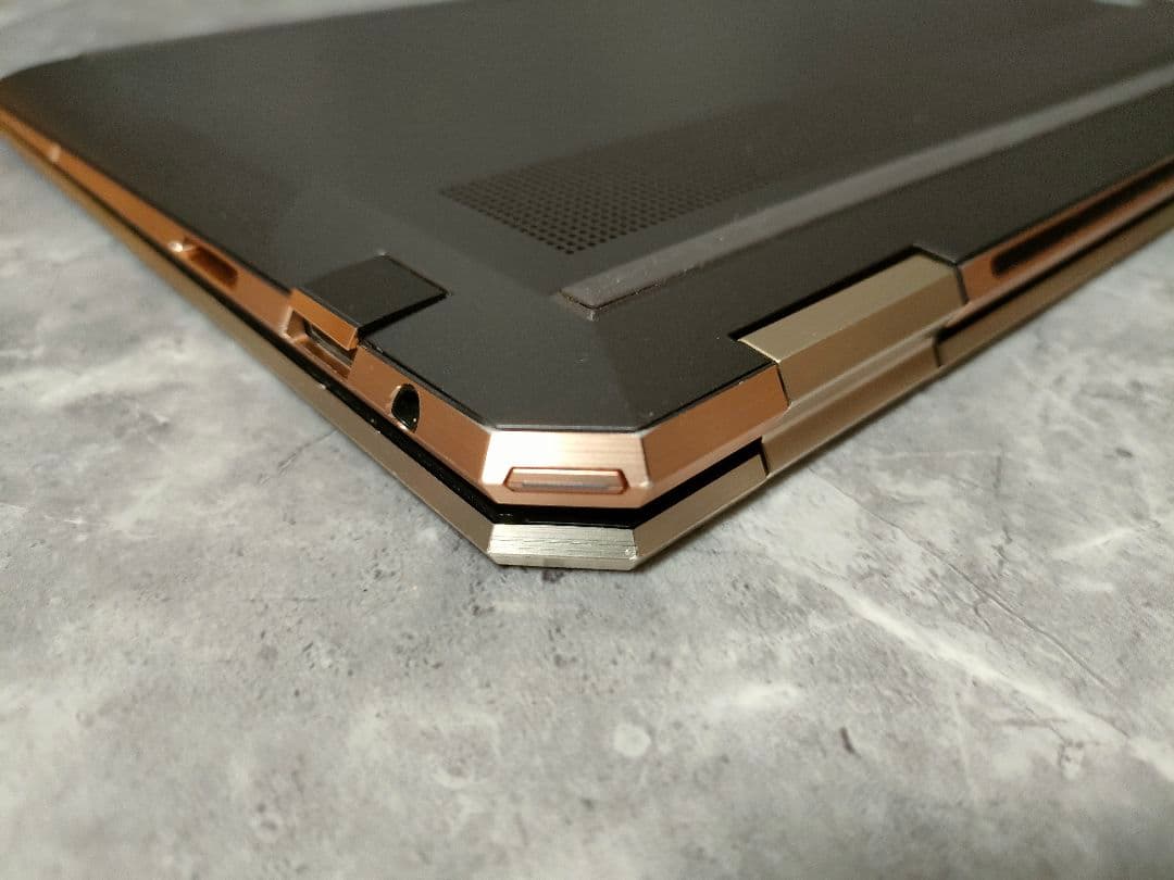 HP SPECTRE corei5 第10世代 新品NVMeSSD256 タッチ