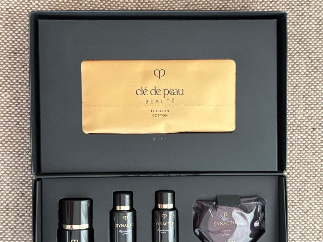 クレドポーボーテ clé de peau SYNACTIFトライアルセット