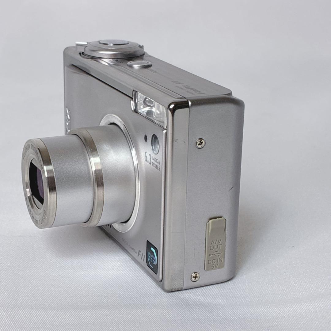 【美品・動作OK】FUJIFILM FinePix F11 デジカメ