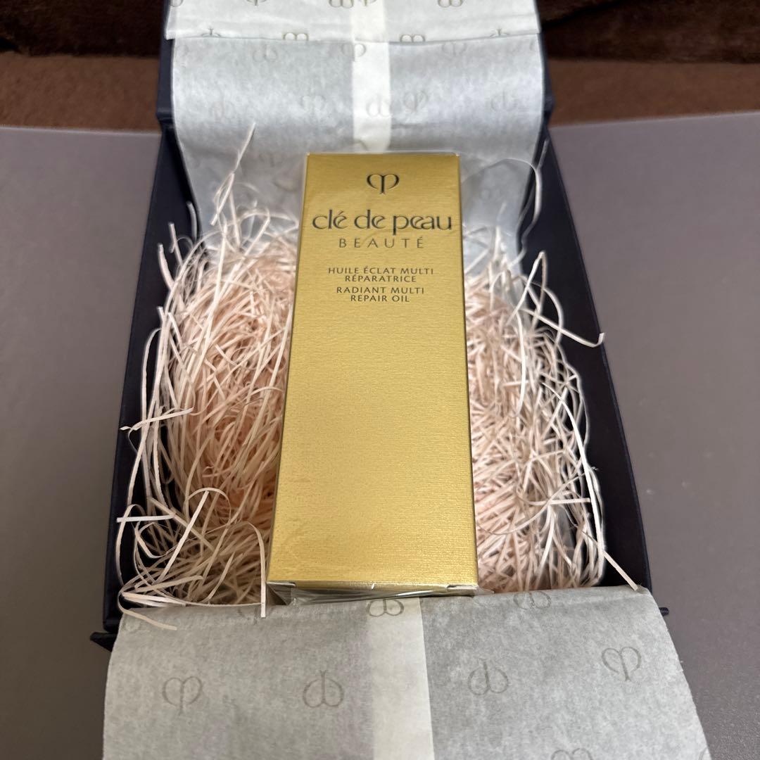 クレドポーボーテ　ユイルレパラトゥリス　オイル状美容液75ml 未使用