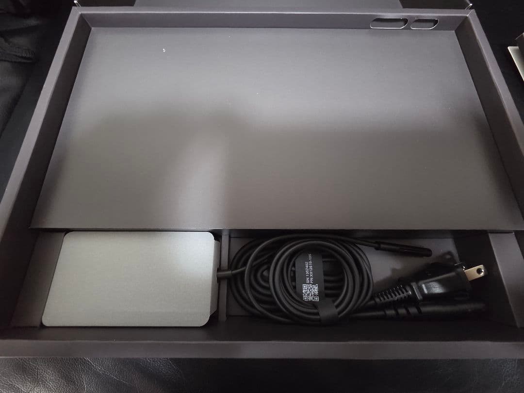 Microsoft 第11世代Surface Pro Elite