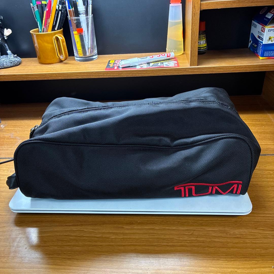 希少！ TUMIスポーツ ／ シューズケース ブラック