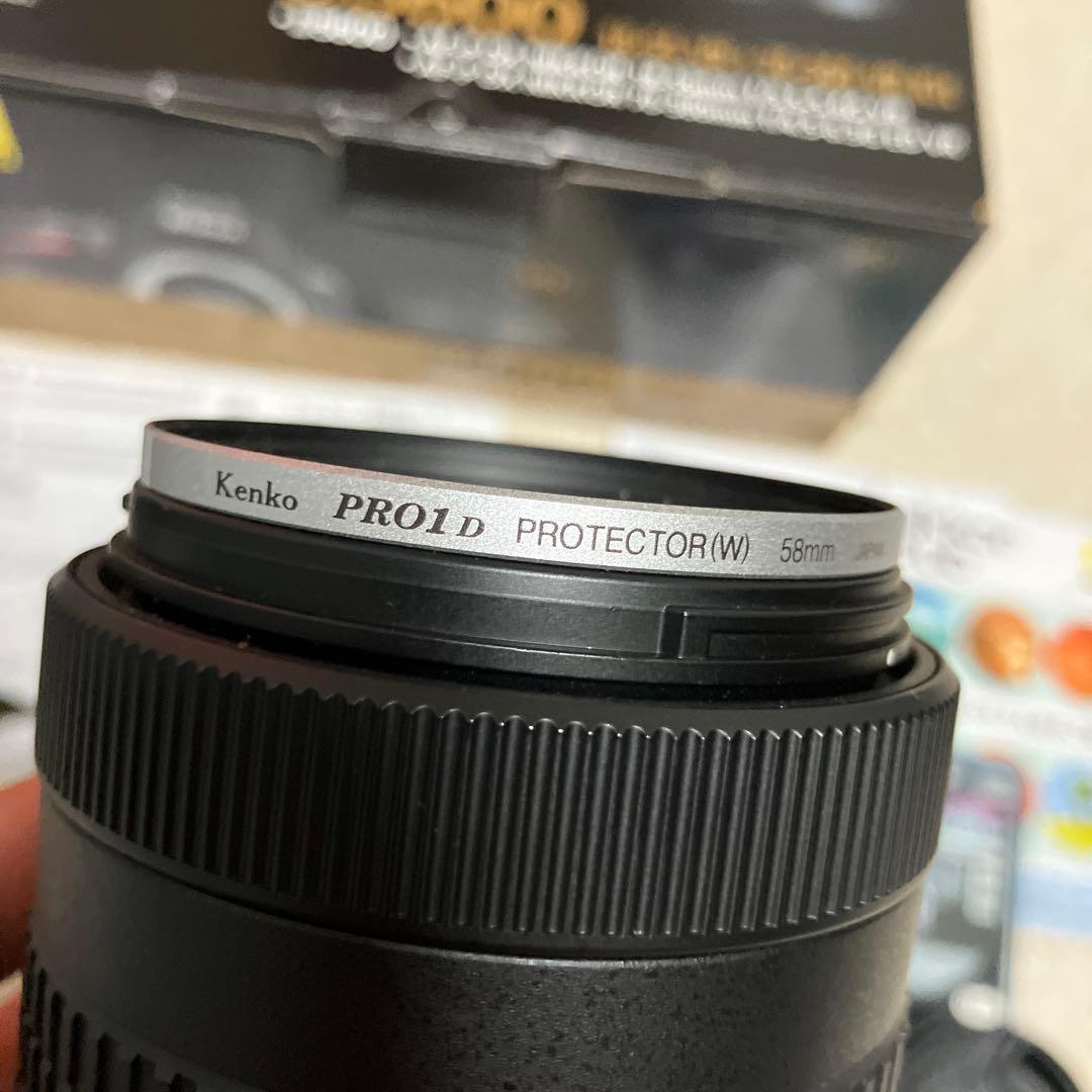 美品 Nikon D5600 ダブルレンズキット