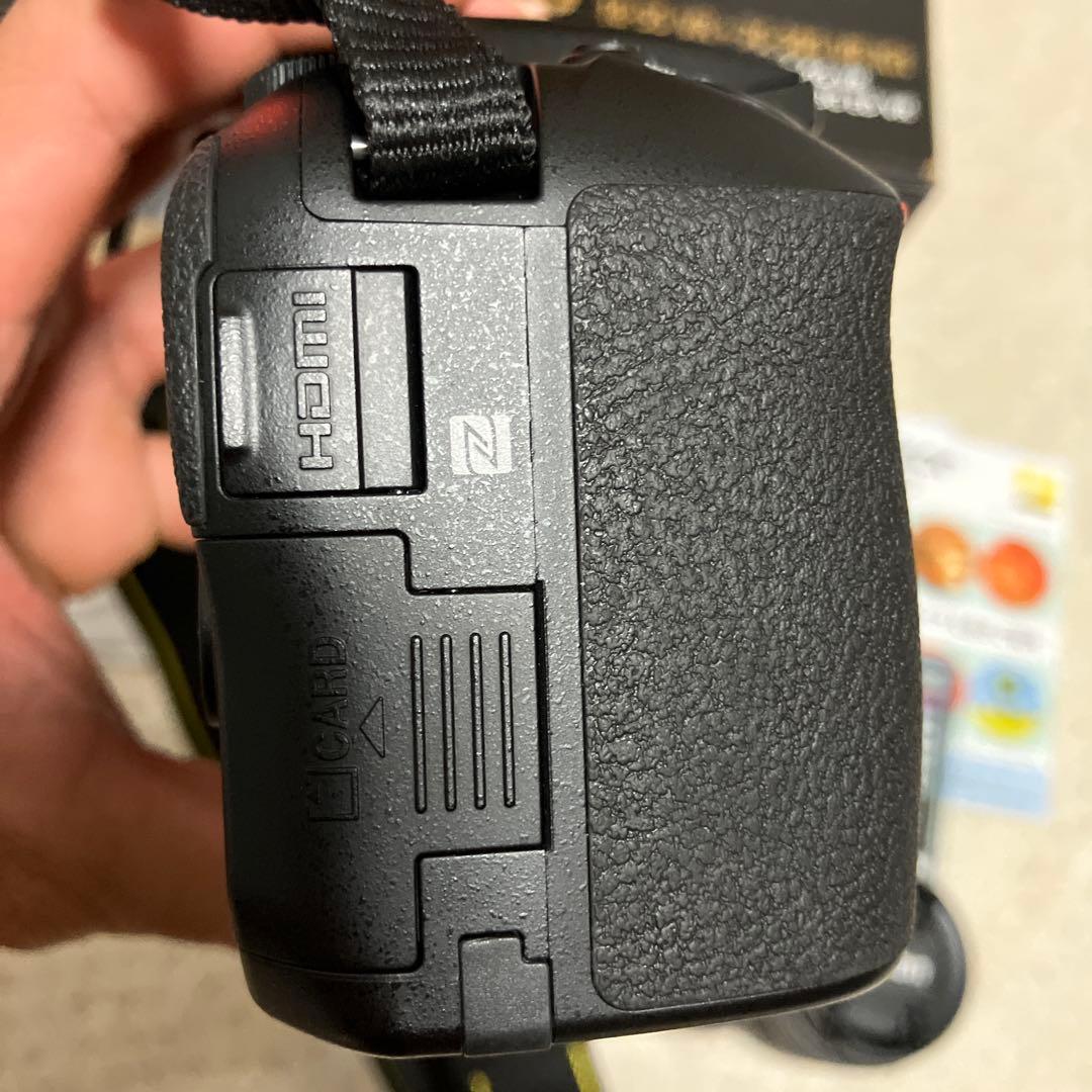 美品 Nikon D5600 ダブルレンズキット