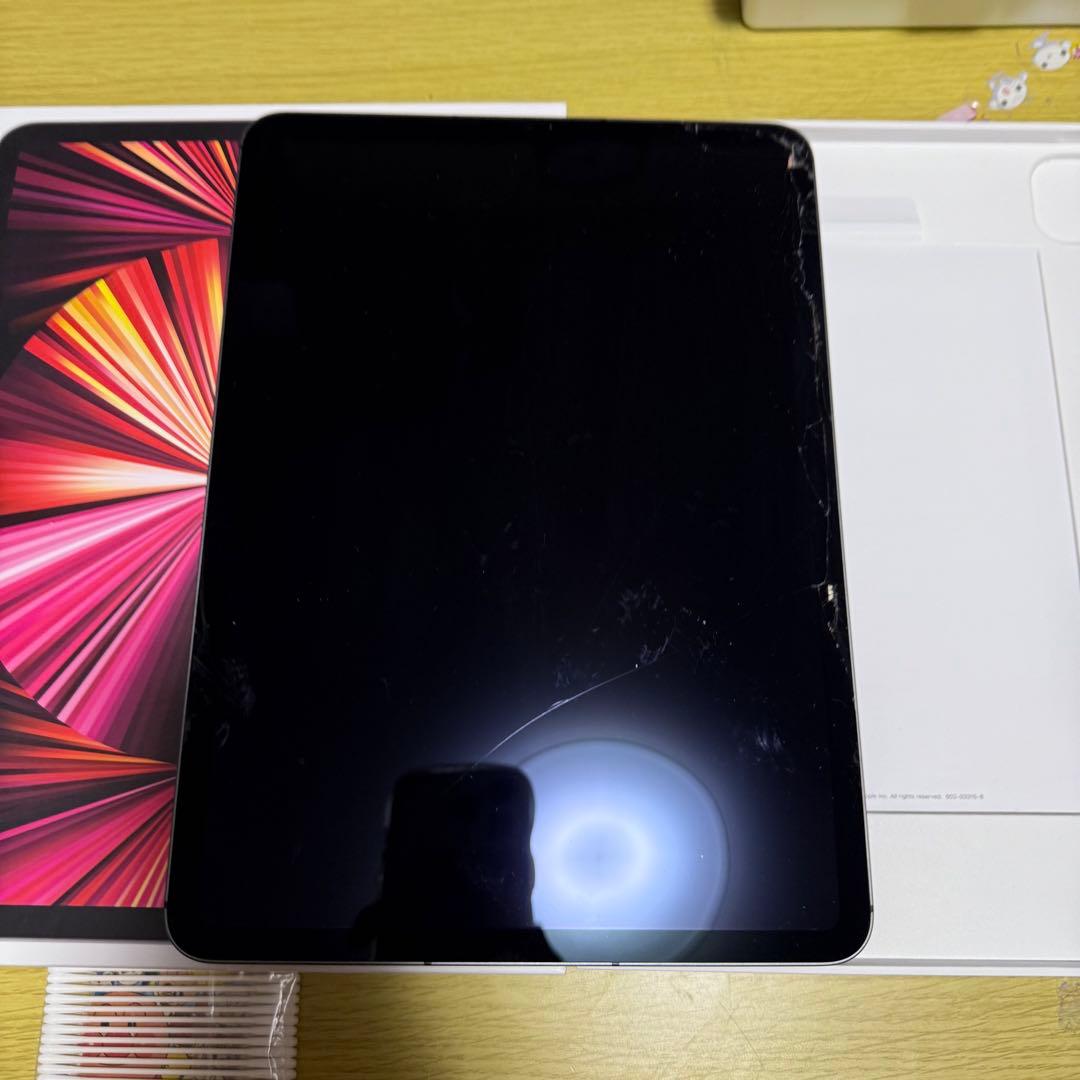 iPad Pro （第三世代）11インチ128GB