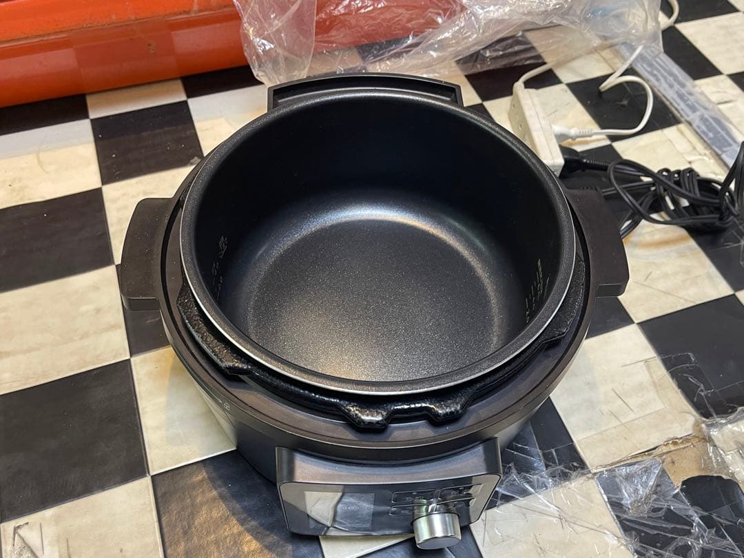 アイリスオーヤマ　電気圧力鍋　ブラック　 PMPC-MA4-B