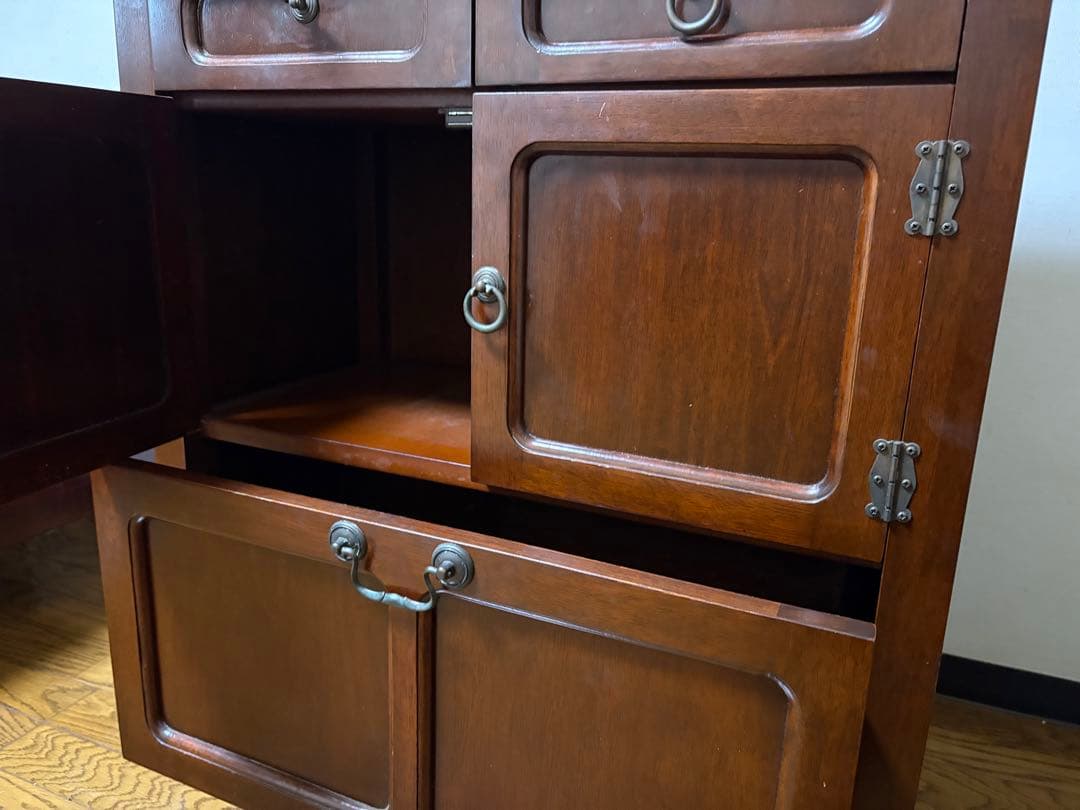 アンティーク・ブラウン木製キャビネット