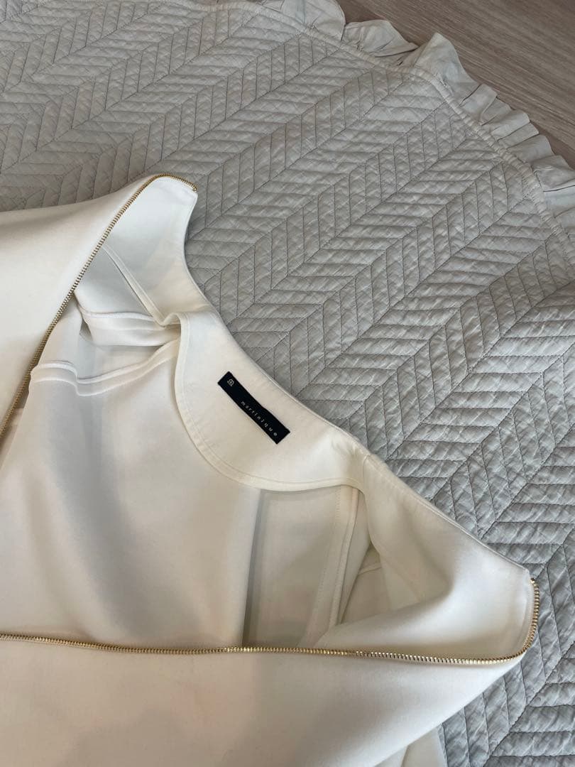 a.o ♡martinique ダンボールジップブルゾン　白