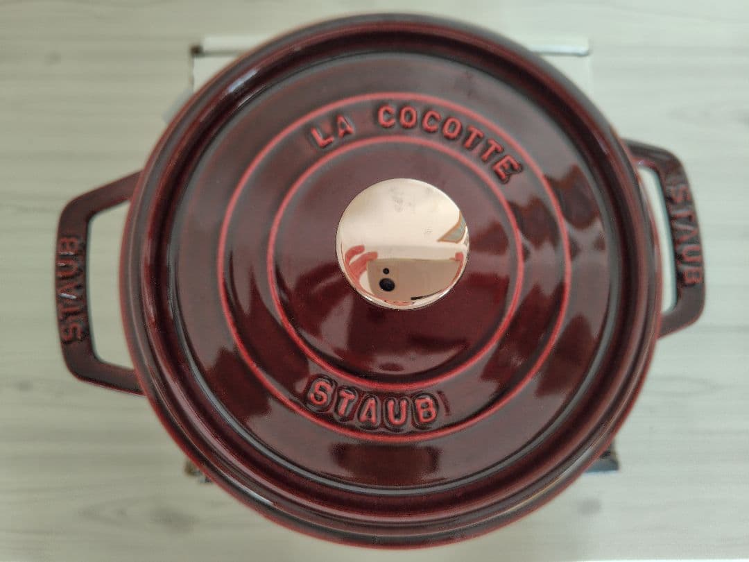 STAUB ココットラウンド１８センチ グレナティンレッド