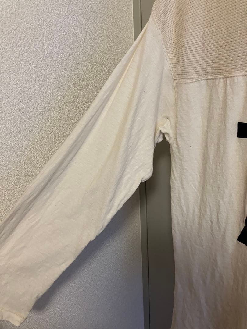 美品　Uhr ナンバー79プリント 長袖