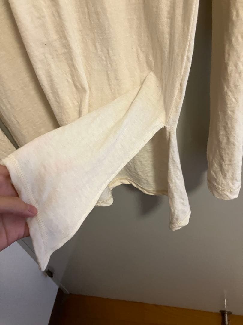 美品　Uhr ナンバー79プリント 長袖