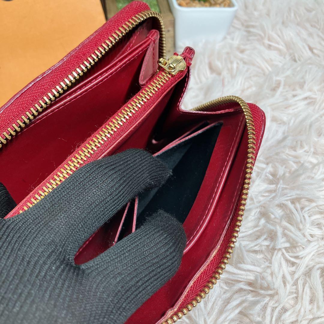 美品 ルイヴィトン ヴェルニ エナメル ジッピーウォレット レッド パテント
