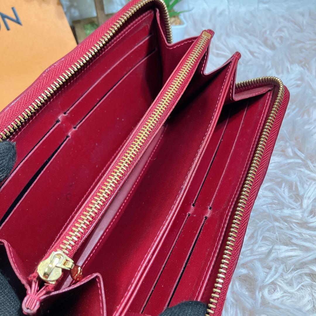美品 ルイヴィトン ヴェルニ エナメル ジッピーウォレット レッド パテント