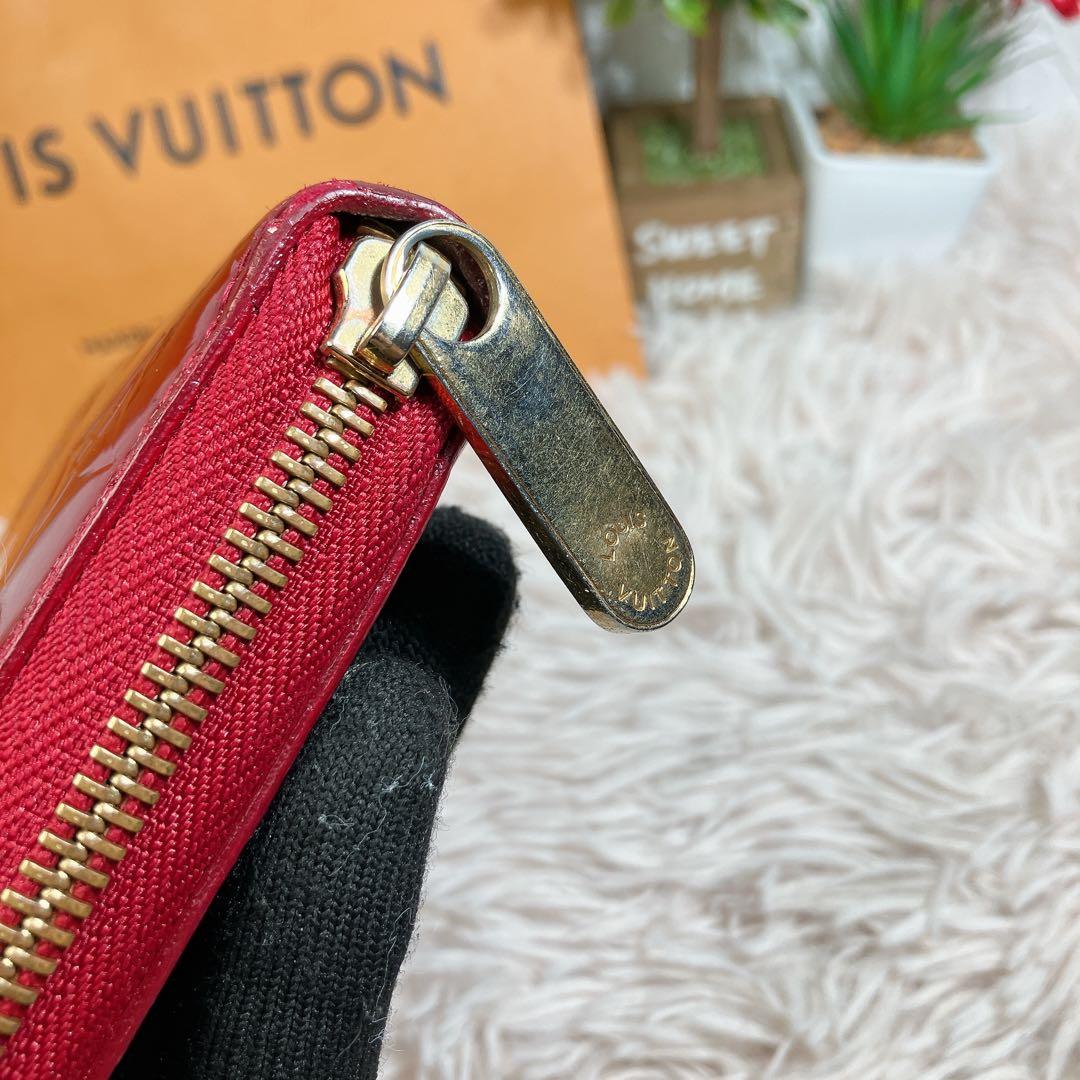 美品 ルイヴィトン ヴェルニ エナメル ジッピーウォレット レッド パテント