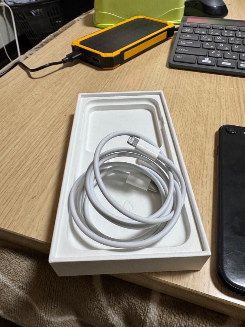 iPhone SE 64GBMHGP3J/ASIMフリーバッテリー81%ブラック