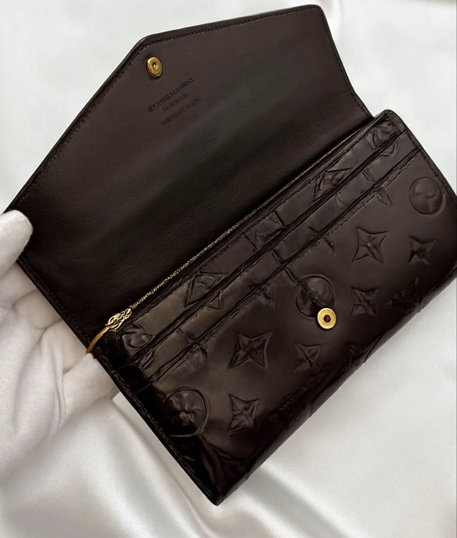 【美品】ルイヴィトン ヴェルニ 長財布 状態良好・ベタつきなし・角スレなし。