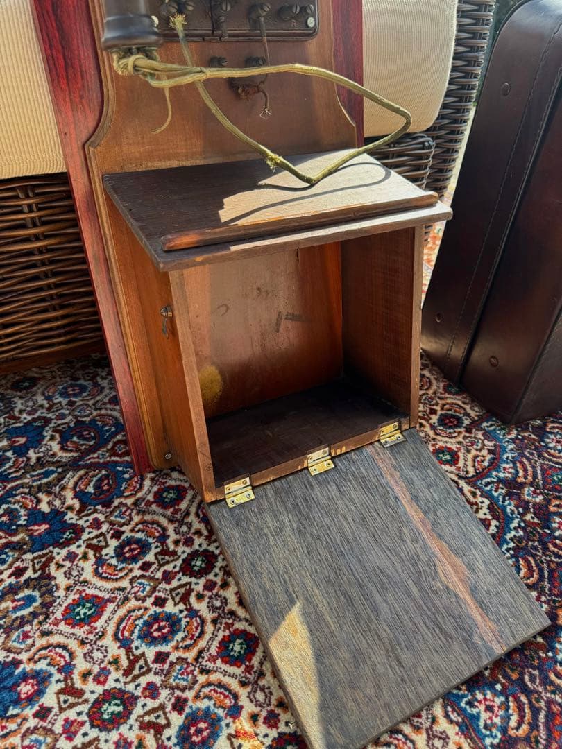 昭和4年製アンティーク電話機 レトロインテリア 木製壁掛け式