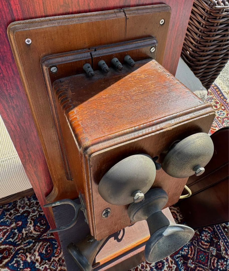 昭和4年製アンティーク電話機 レトロインテリア 木製壁掛け式
