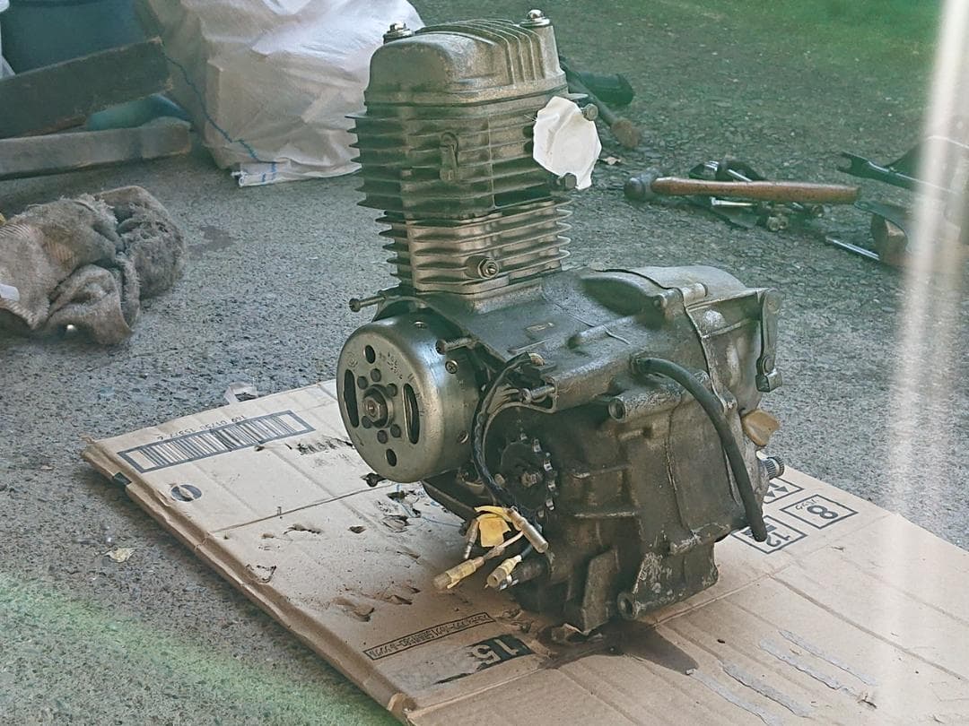 ホンダR&P純正エンジン・ハーネスのセットになります。ボアアップエンジン？