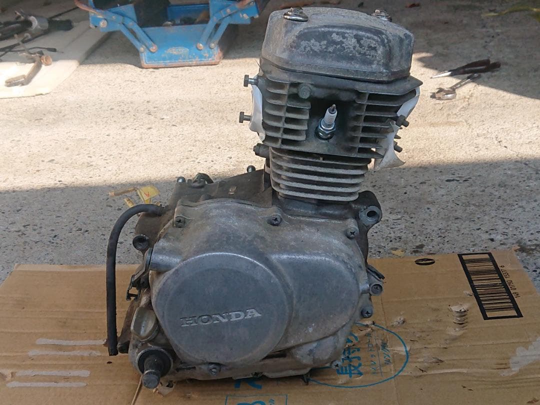 ホンダR&P純正エンジン・ハーネスのセットになります。ボアアップエンジン？