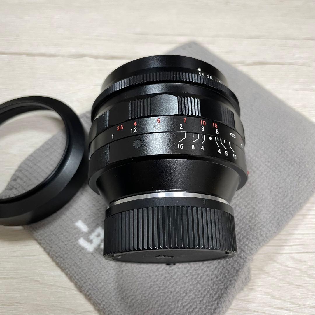 VoightLander 単焦点レンズ NOKTON 50mm F1.1