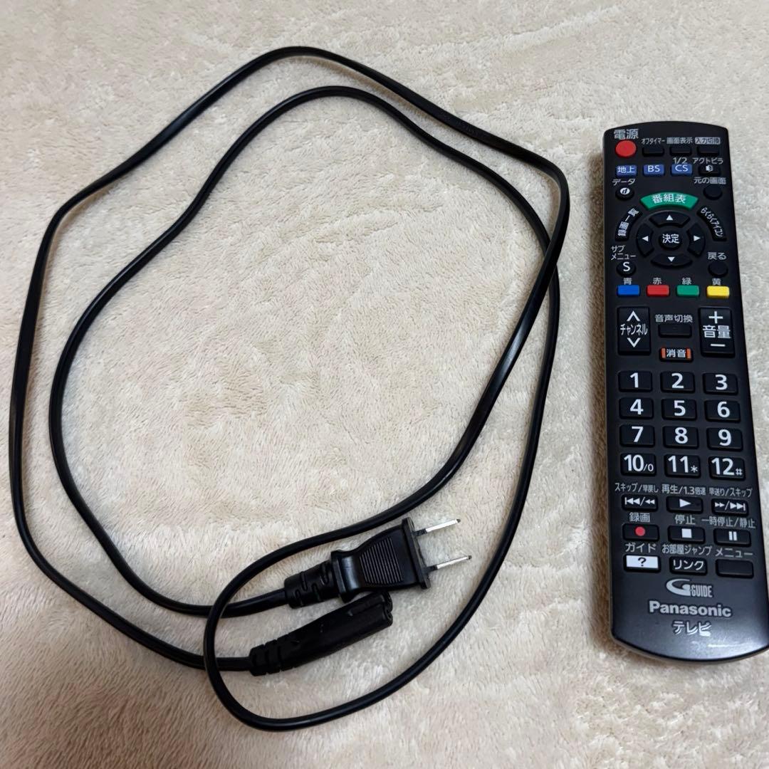 Panasonicパナソニックハイビジョン液晶テレビ32型品番THー32D300