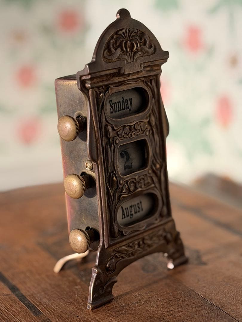 万年カレンダー パーペチュアルカレンダー