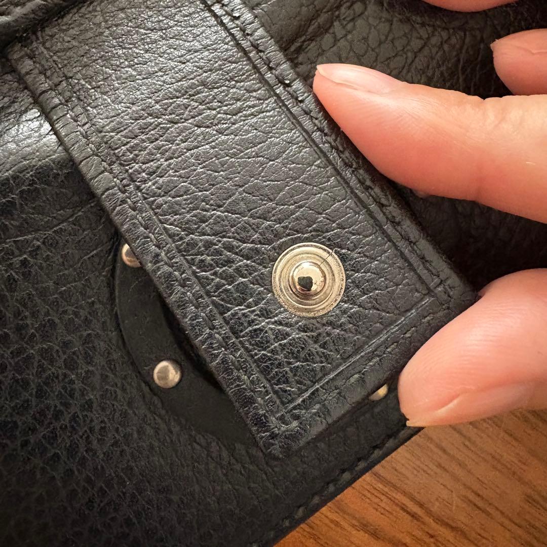 国内正規品GUCCI GGスタッズブラックレザー長財布