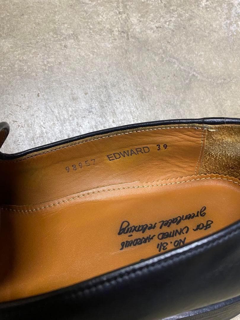 ジャランスリワヤ モックスリッポン ブラック 39