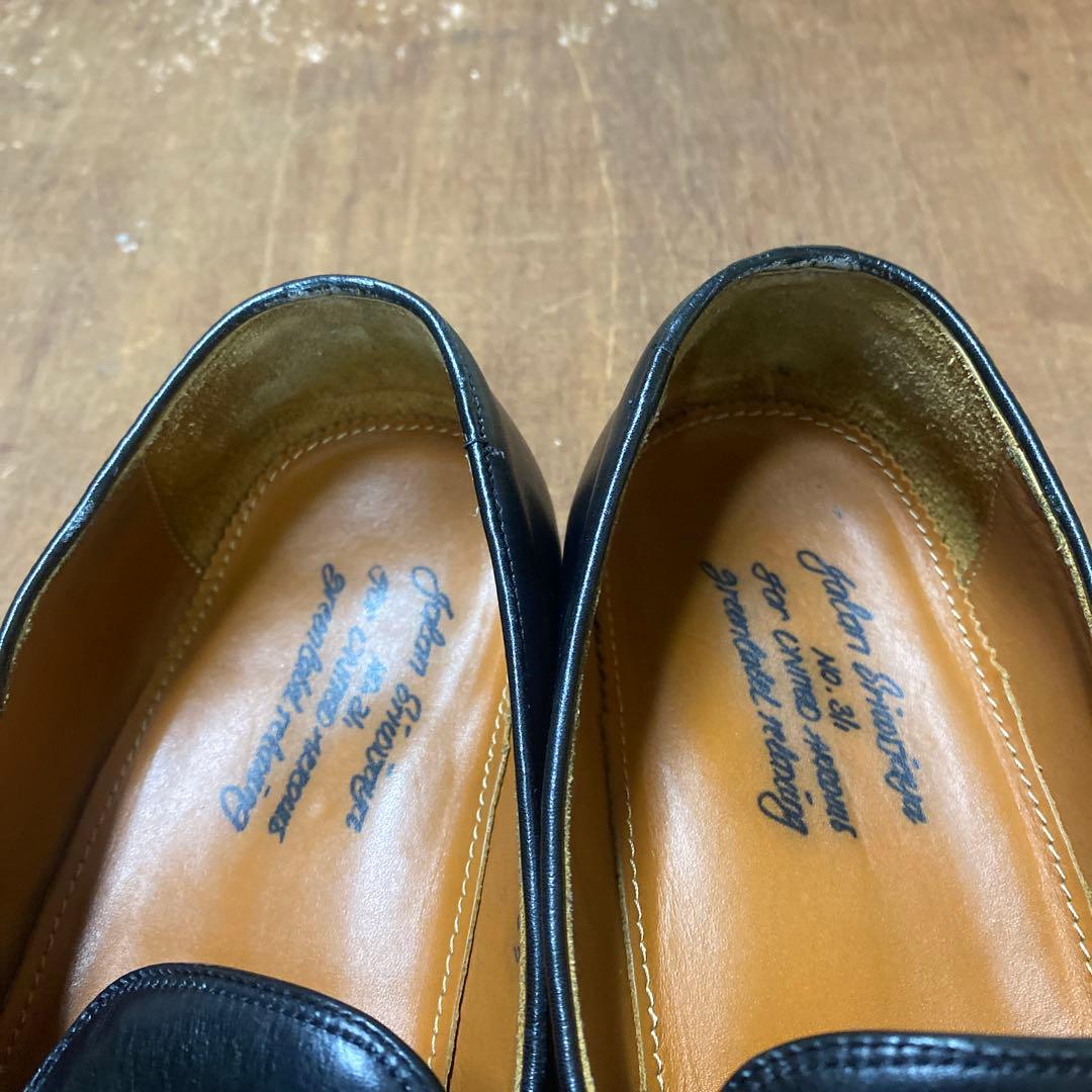 ジャランスリワヤ モックスリッポン ブラック 39