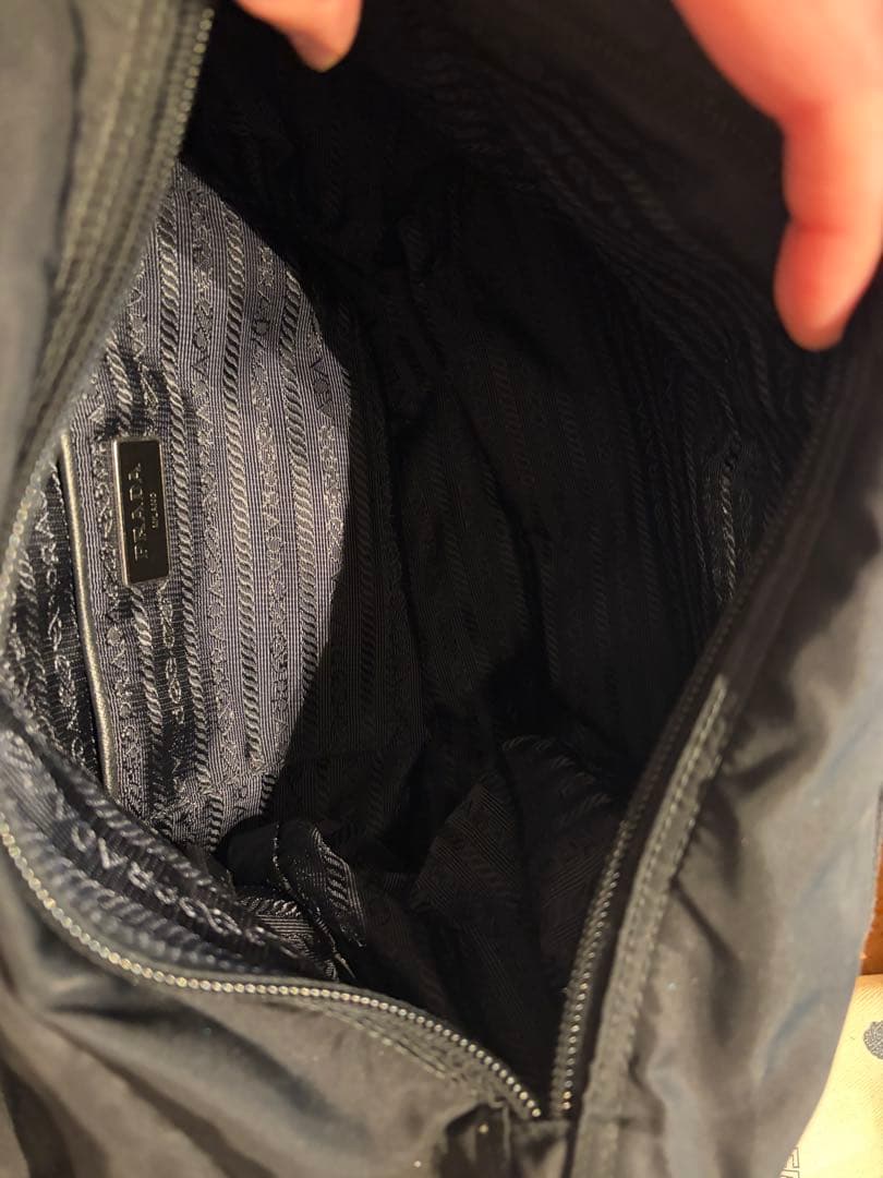 【美品】PRADAショルダーバッグ　黒