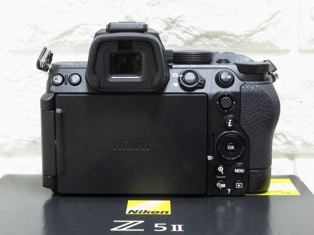 Nikon ニコン　Z5Ⅱ ボディ　548ショット
