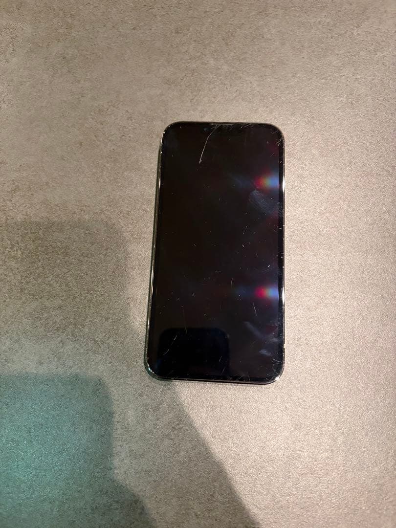 Apple iPhone 13 Pro 256GBグラファイト本体