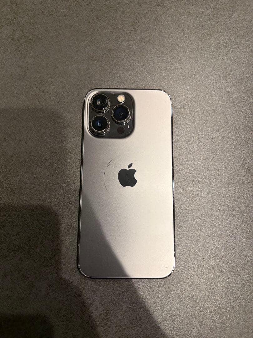 Apple iPhone 13 Pro 256GBグラファイト本体