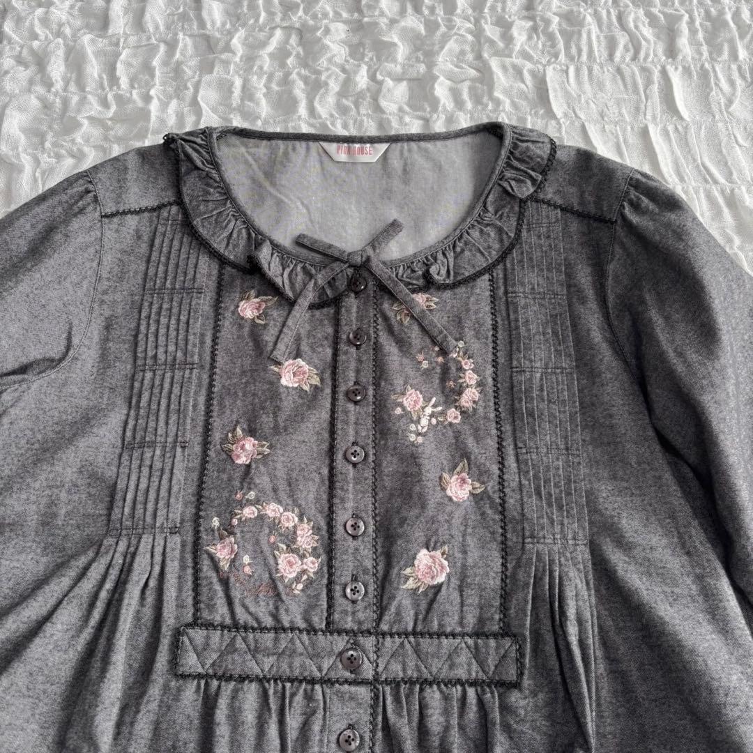 【新品未使用】 ピンクハウス ブラウス シャツ フリルカラー 花刺繍