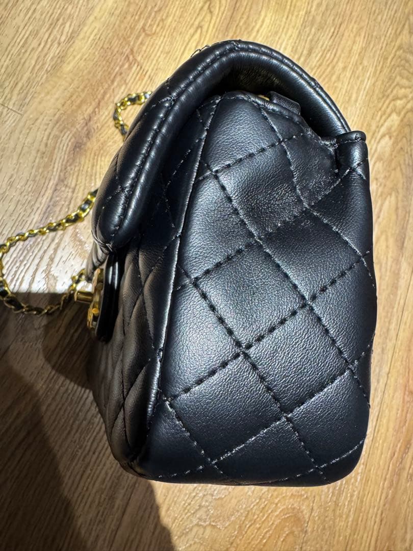 CHANEL ノベルティ ミニショルダーバッグ