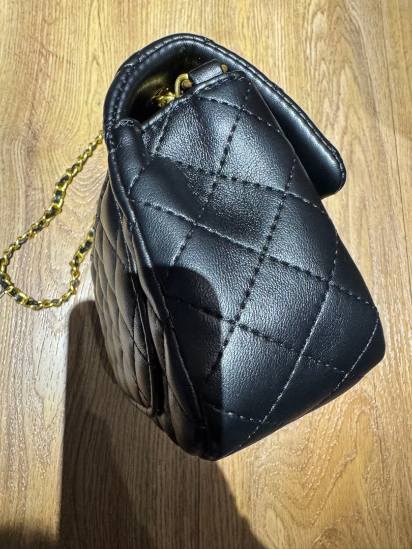 CHANEL ノベルティ ミニショルダーバッグ