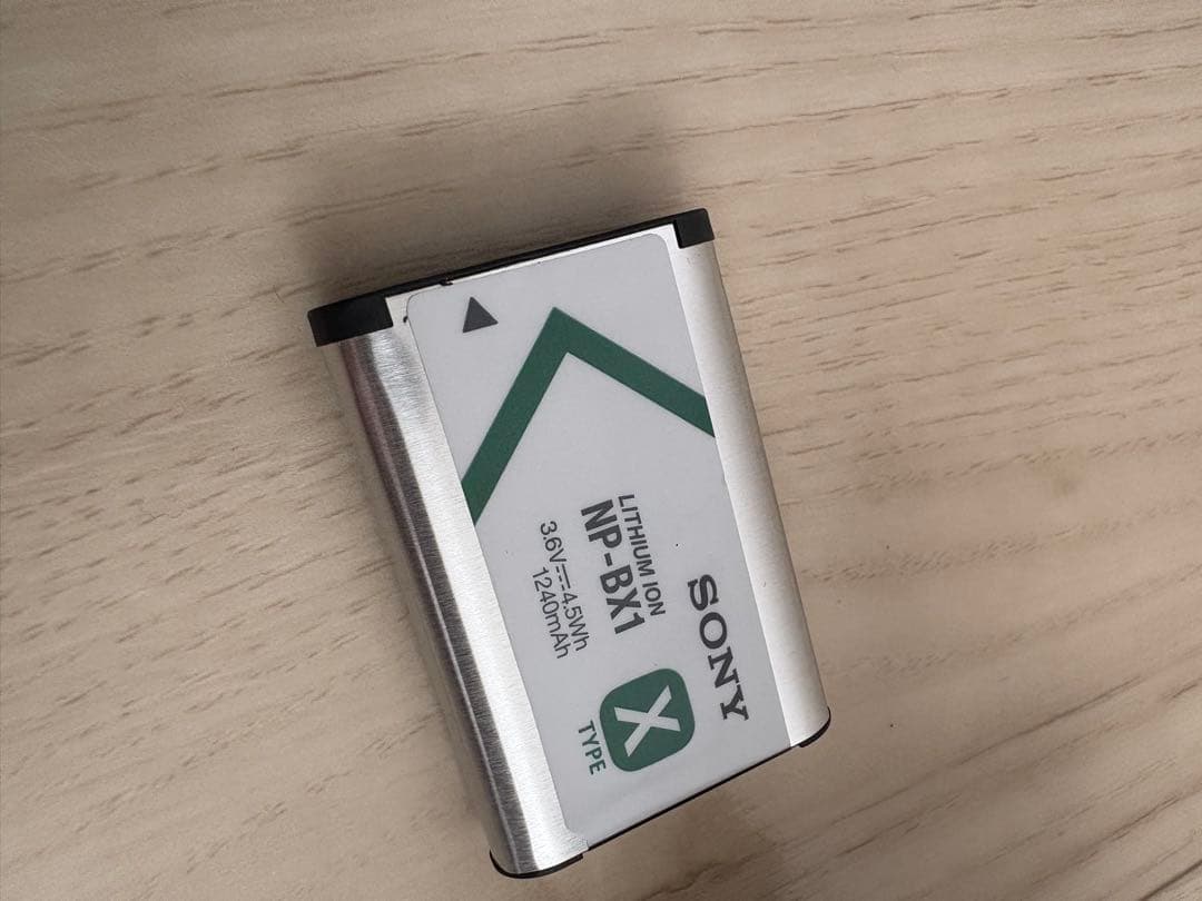 ソニー　SONY Cybershot DSC-RX100M3