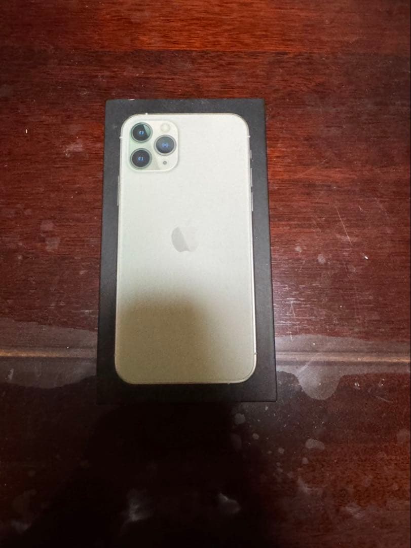 （美品）iPhone11pro 256GB シルバー