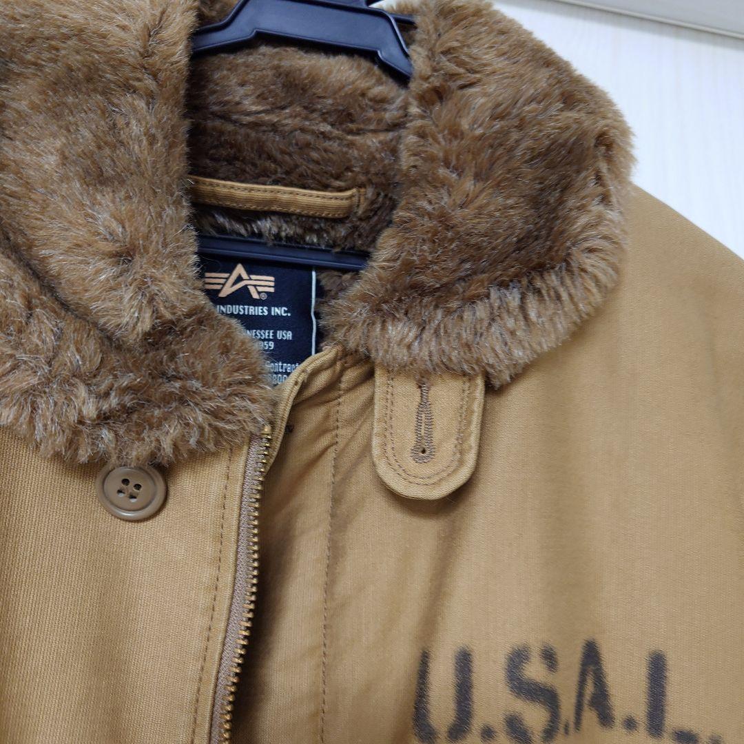 ALPHA INDUSTRIES　ミリタリージャケット