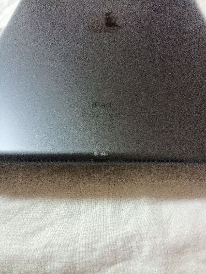 美品 iPad 第9世代 バッテリー81%