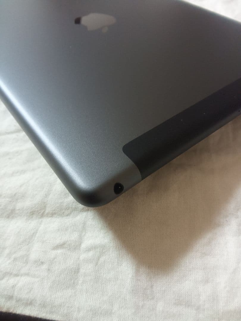 美品 iPad 第9世代 バッテリー81%