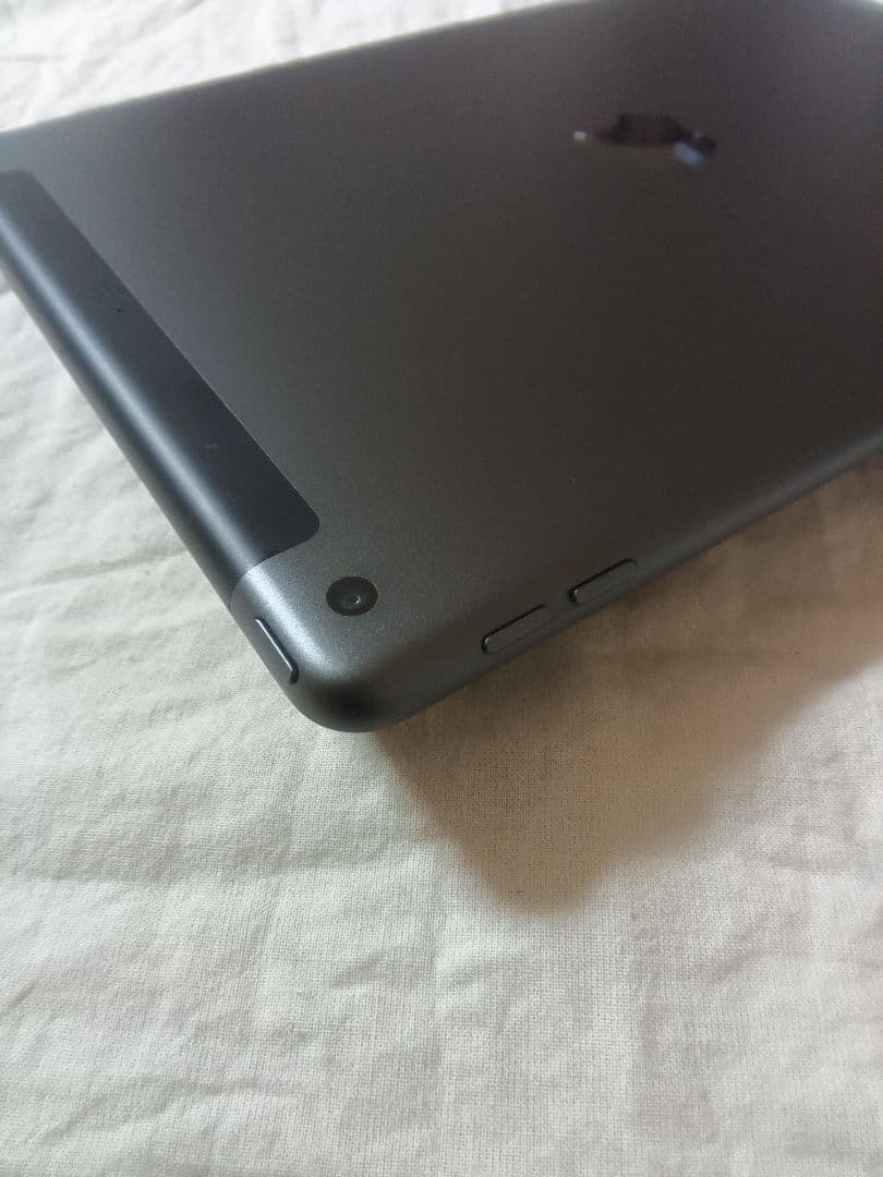 美品 iPad 第9世代 バッテリー81%