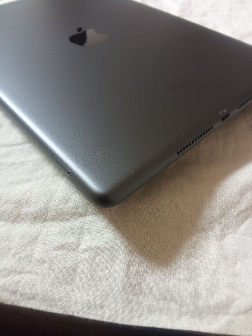 美品 iPad 第9世代 バッテリー81%