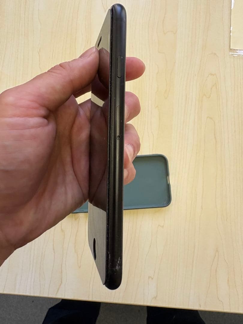 iPhoneSE 第2世代 64GB ブラック