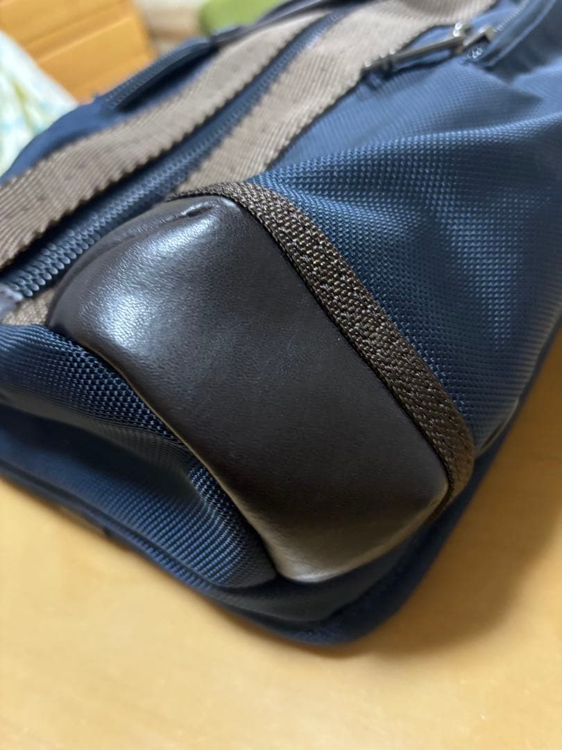 TUMI トゥミ　ショルダーバッグ　ネイビー